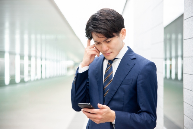 発注先のデザイナーが音信不通に……